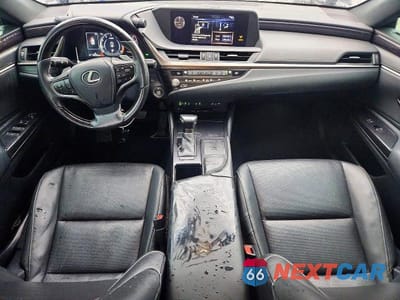 Zdjęcie 8 z 12 samochodu: 2021 LEXUS ES 250 BASE VIN:58AD11D11MU001300 - miniatura
