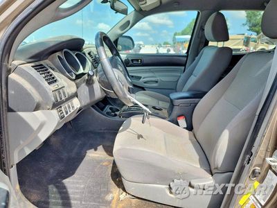 Zdjęcie 7 z 12 samochodu: 2012 TOYOTA TACOMA DOUBLE CAB VIN:5TFLU4EN9CX041624 - miniatura