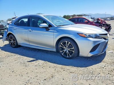 Czwarte zdjęcie samochodu z boku: 2019 TOYOTA CAMRY SE VIN:4T1B11HK0KU805781 - miniatura