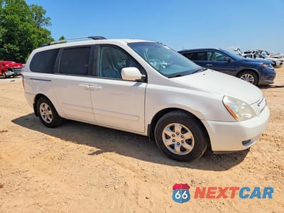 Czwarte zdjęcie samochodu z boku: 2009 KIA SEDONA LX VIN:KNDMB233896311103 - miniatura