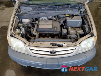 Zdjęcie 12 z 13 samochodu: 2003 TOYOTA SIENNA CE VIN:4T3ZF19C93U552914 - miniatura