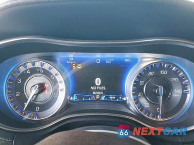 Zdjęcie 9 z 12 samochodu: 2021 CHRYSLER 300 TOURING VIN:2C3CCAAG2MH509177 - miniatura
