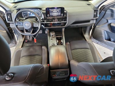 Zdjęcie 8 z 14 samochodu: 2024 NISSAN PATHFINDER SV VIN:5N1DR3BC5RC250390 - miniatura