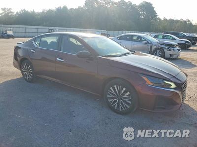 Czwarte zdjęcie samochodu z boku: 2024 NISSAN ALTIMA SV VIN:1N4BL4DV4RN336933 - miniatura