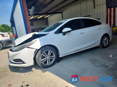 2018 CHEVROLET CRUZE LT 1G1BE5SM6J7205539 - główne zdjęcie licytacji z USA - miniatura