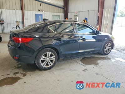 Trzecie zdjęcie samochodu z tyłu: 2013 ACURA ILX 20 VIN:19VDE1F34DE017979 - miniatura