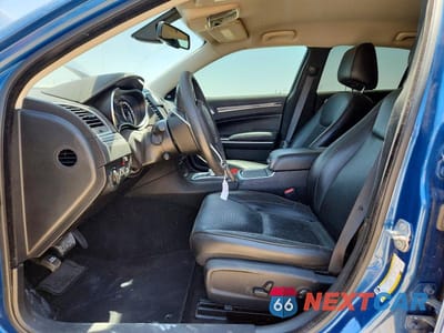 Zdjęcie 7 z 12 samochodu: 2022 CHRYSLER 300 TOURING L VIN:2C3CCADG0NH199334 - miniatura