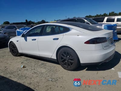 Drugie zdjęcie samochodu z przodu: 2014 TESLA MODEL S VIN:5YJSA1H16EFP35003 - miniatura