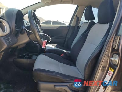 Zdjęcie 7 z 13 samochodu: 2012 TOYOTA YARIS 5-DOOR LE VIN:JTDKTUD39CD518794 - miniatura