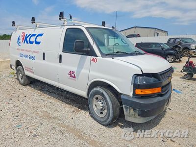 Czwarte zdjęcie samochodu z boku: 2023 CHEVROLET EXPRESS G2500 VIN:1GCWGBFP2P1230102 - miniatura