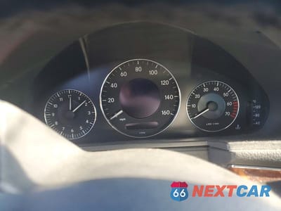 Zdjęcie 9 z 12 samochodu: 2004 MERCEDES-BENZ E 320 VIN:WDBUF65J24A529520 - miniatura