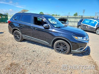 Czwarte zdjęcie samochodu z boku: 2018 MITSUBISHI OUTLANDER SE VIN:JA4AZ3A3XJZ025662 - miniatura