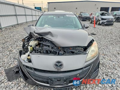 Piąte zdjęcie samochodu w środku: 2011 MAZDA 3 I VIN:JM1BL1VF2B1375680 - miniatura
