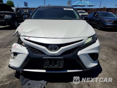 Piąte zdjęcie samochodu w środku: 2018 TOYOTA CAMRY XSE V6 VIN:4T1BZ1HK4JU021627 - miniatura