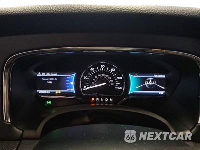 Zdjęcie 9 z 13 samochodu: 2016 LINCOLN NAVIGATOR SELECT VIN:5LMJJ2JT2GEL00229 - miniatura