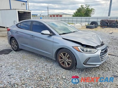 Czwarte zdjęcie samochodu z boku: 2017 HYUNDAI ELANTRA SE VIN:5NPD84LF3HH065912 - miniatura