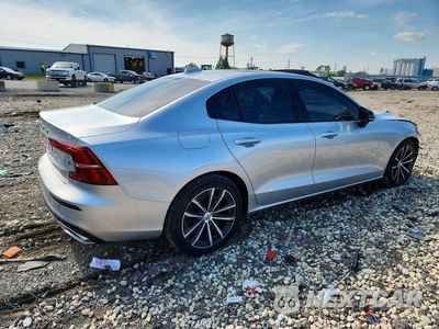 Trzecie zdjęcie samochodu z tyłu: 2022 VOLVO S60 B5 MOMENTUM VIN:7JRL12TZ5NG174467 - miniatura