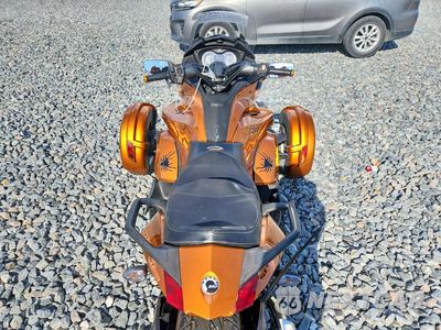 Zdjęcie 6 z 9 samochodu: 2014 CAN-AM SPYDER ROADSTER ST VIN:2BXNCBC1XEV000668 - miniatura