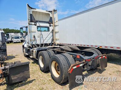 Drugie zdjęcie samochodu z przodu: 2019 VOLVO VNL SEMI TRUCK VIN:4V4NC9EG9KN222229 - miniatura
