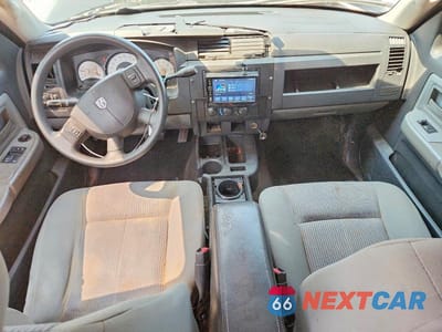 Zdjęcie 8 z 13 samochodu: 2010 DODGE DAKOTA SXT VIN:1D7CE3BK2AS130775 - miniatura
