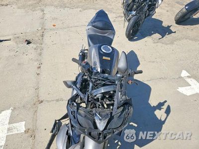 Piąte zdjęcie samochodu w środku: 2016 YAMAHA YZFR3 VIN:MH3RH06Y5GK014103 - miniatura