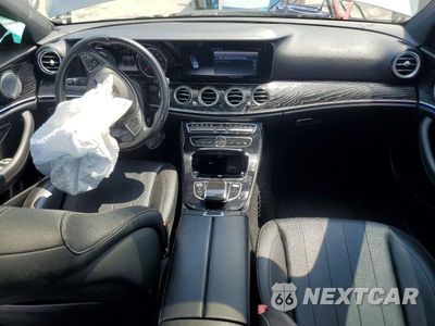 Zdjęcie 8 z 13 samochodu: 2017 MERCEDES-BENZ E 300 VIN:WDDZF4JB9HA227941 - miniatura