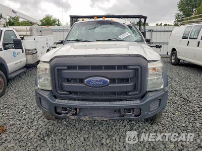 Piąte zdjęcie samochodu w środku: 2016 FORD F550 SUPER DUTY VIN:1FDUF5GY6GEB16093 - miniatura