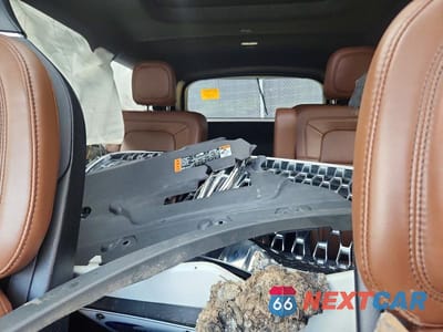 Zdjęcie 10 z 13 samochodu: 2021 LINCOLN AVIATOR RESERVE VIN:5LM5J7XC2MGL06960 - miniatura