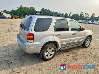 Trzecie zdjęcie samochodu z tyłu: 2006 FORD ESCAPE HEV VIN:1FMCU96H96KA20615 - miniatura