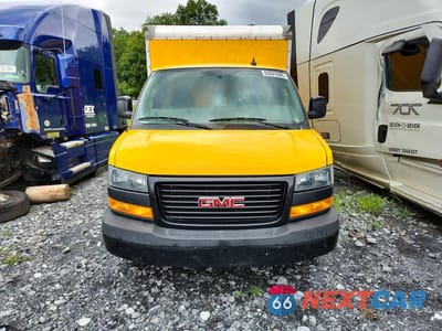 Piąte zdjęcie samochodu w środku: 2023 GMC SAVANA BOX TRUCK VIN:1GD07RFP2P1122587 - miniatura