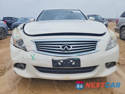 Piąte zdjęcie samochodu w środku: 2015 INFINITI Q40 BASE VIN:JN1CV6AR8FM523821 - miniatura