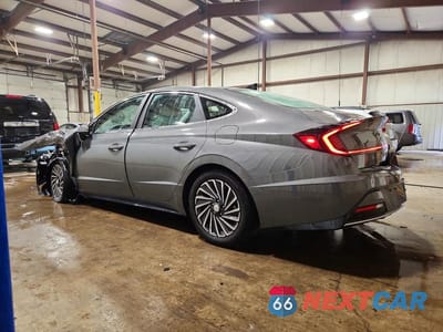 Drugie zdjęcie samochodu z przodu: 2023 HYUNDAI SONATA HYBRID SEL VIN:KMHL34JJ6PA058083 - miniatura
