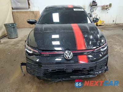 Piąte zdjęcie samochodu w środku: 2025 VOLKSWAGEN GTI S VIN:WVWLA7CDXSW247415 - miniatura