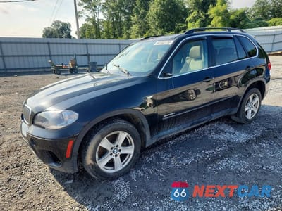 2013 BMW X5 XDRIVE35D 5UXZW0C55D0B96215 - główne zdjęcie licytacji z USA - miniatura