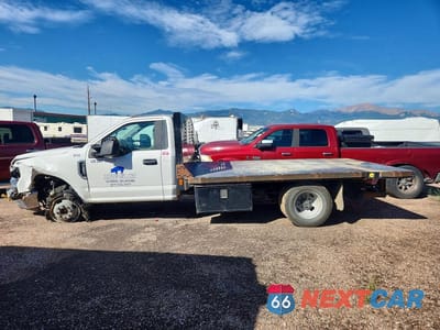 Drugie zdjęcie samochodu z przodu: 2017 FORD F350 SUPER DUTY VIN:1FDRF3G61HEE06350 - miniatura