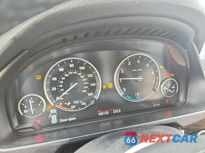 Zdjęcie 9 z 13 samochodu: 2016 BMW X5 XDR40E VIN:5UXKT0C52G0S79595 - miniatura