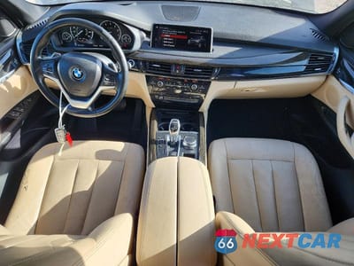 Zdjęcie 8 z 12 samochodu: 2018 BMW X5 SDRIVE35I VIN:5UXKR2C50J0Z14007 - miniatura