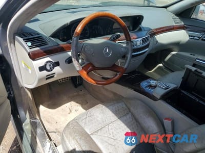 Zdjęcie 8 z 12 samochodu: 2012 MERCEDES-BENZ S 550 VIN:WDDNG7DB4CA437719 - miniatura