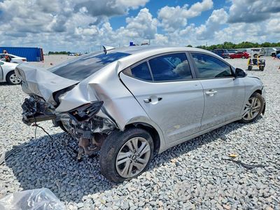 Trzecie zdjęcie samochodu z tyłu: 2020 HYUNDAI ELANTRA SEL VIN:5NPD84LF8LH577299 - miniatura