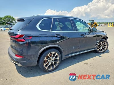 Trzecie zdjęcie samochodu z tyłu: 2025 BMW X5 XDRIVE40I VIN:5UX23EU09S9Z24361 - miniatura
