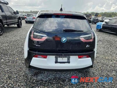 Zdjęcie 6 z 12 samochodu: 2015 BMW I3 BEV VIN:WBY1Z2C5XFV286396 - miniatura