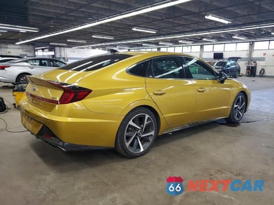 Trzecie zdjęcie samochodu z tyłu: 2021 HYUNDAI SONATA SEL PLUS VIN:5NPEJ4J25MH064313 - miniatura