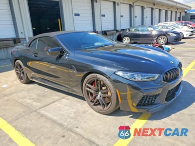 Czwarte zdjęcie samochodu z boku: 2024 BMW M8 VIN:WBSDZ0C06RCR10856 - miniatura