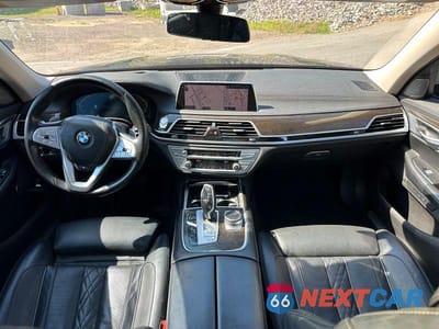 Zdjęcie 9 z 10 samochodu: 2022 BMW 740 XI VIN:WBA7T4C07NCH73398 - miniatura