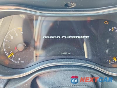 Zdjęcie 9 z 13 samochodu: 2021 JEEP GRAND CHEROKEE LAREDO VIN:1C4RJFAG0MC774451 - miniatura