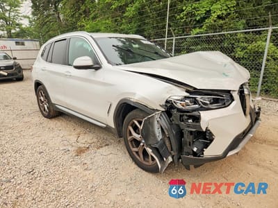 Czwarte zdjęcie samochodu z boku: 2022 BMW X3 XDRIVE30I VIN:5UX53DP0XN9J26085 - miniatura