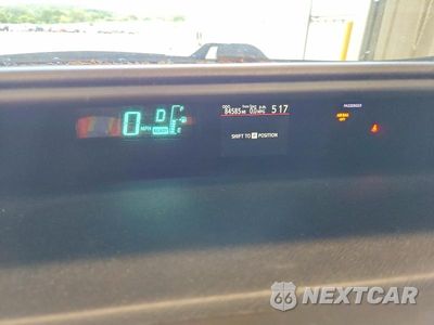 Zdjęcie 9 z 12 samochodu: 2012 TOYOTA PRIUS C FOUR VIN:JTDKDTB37C1030570 - miniatura