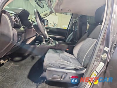 Zdjęcie 7 z 12 samochodu: 2016 TOYOTA TUNDRA SR5 VIN:5TFDW5F14GX526890 - miniatura