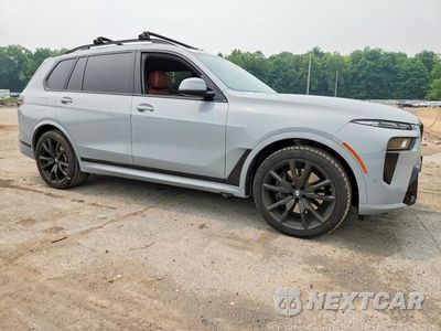 Czwarte zdjęcie samochodu z boku: 2025 BMW X7 XDRIVE40I VIN:5UX23EM0XS9X08292 - miniatura