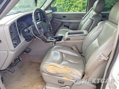Zdjęcie 7 z 12 samochodu: 2005 CHEVROLET SILVERADO K3500 VIN:1GCJK33285F968543 - miniatura
